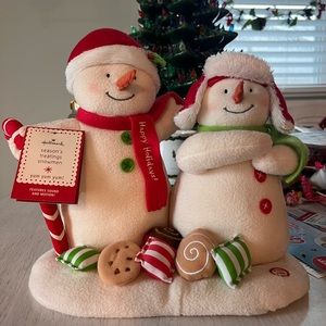 Hallmark 2008 "Season's Treating" animated, musical plush ornament.